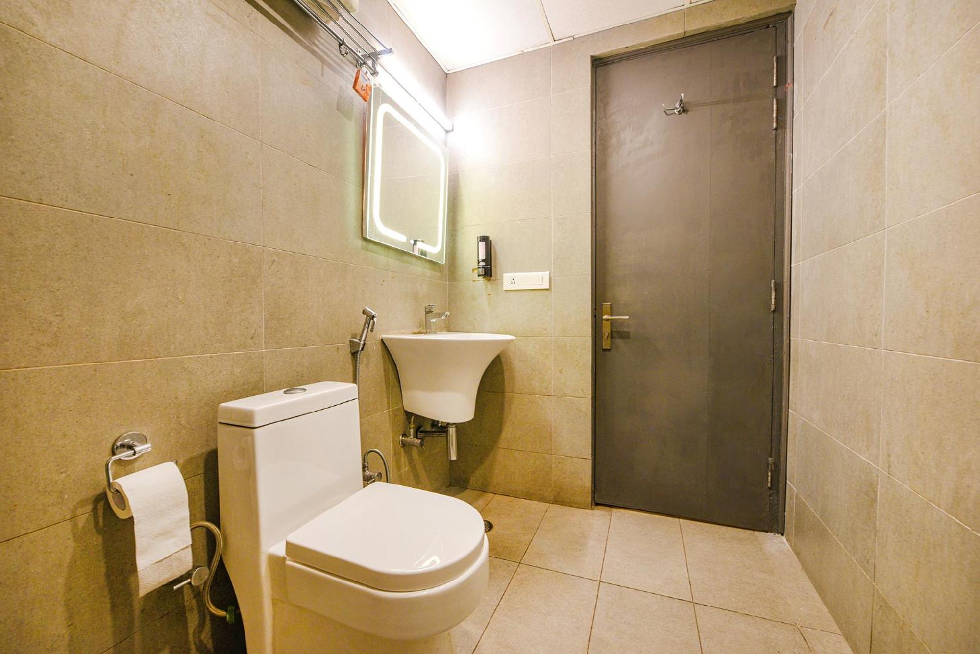 Fabhotel Old Meple Leaf Gurgaon Exterior photo